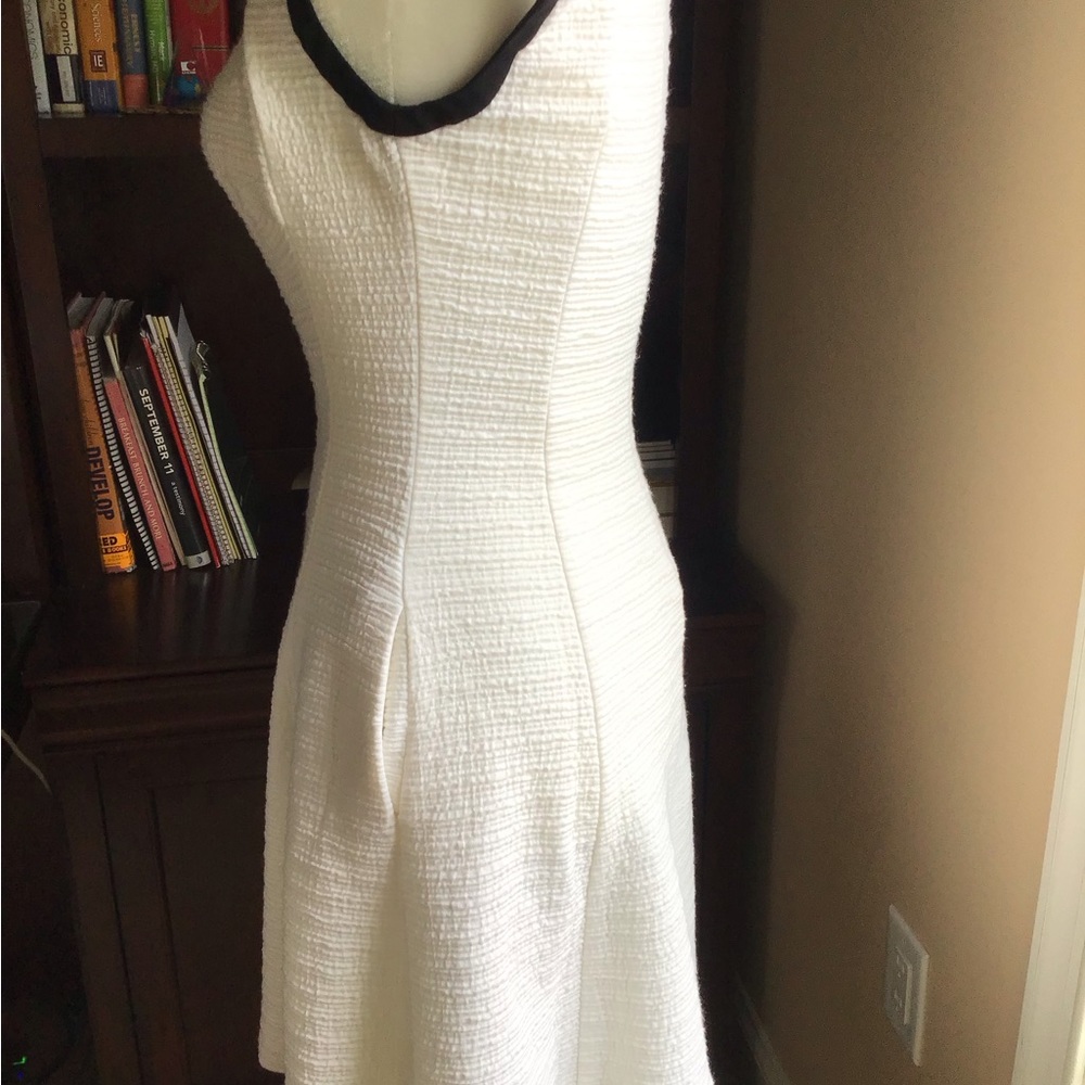 ABS Collection Allen Schwartz, white dress with black accents, Size Small - Picture 3 of 4